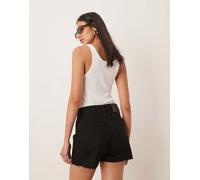Calvin Klein Jeans - Mom shorts lavaggio nero con bordi grezzi W26