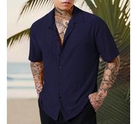 Camicia casual da uomo in stile vacanza, abbinata a un motivo geometrico bianco e nero lavorato a maglia, a maniche corte, con colletto con bottoni, che incarna l'eleganza e il romanticismo francese,