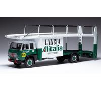 Camion porta auto Fiat 673 racing team Lancia Alitalia 1976 a 1/43 di IXO