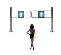 Cancello di sicurezza a chiusura automatica in acciaio inox OneWay Access Ber per mercati e ingressi, design a molla (W130cm/50"/5ft)