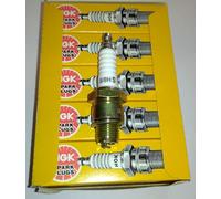 Candela NGK B8HS MINARELLI 50 H2O 2 TEMPI FILETTO CORTO NOTT SVITAB 10 pezzi