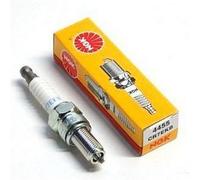 CANDELA NGK CR7EKB SCOOTER APRILIA GILERA PEUGEOT SYM YAMAHA PIAGGIO