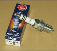 Candela NGK Iridium BKR6EIX per Polaris Trail Boss 330 2WD Anno Fab. 2003-2013