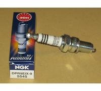 Candela NGK Iridium per Kawasaki GPZ 550 A Tinta Unita Trak Anno Fab. 1984-1989