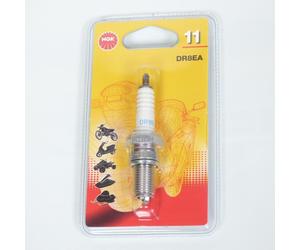 Candela NGK per auto DR8EA / 7162 Nuovo di zecca