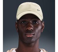 Cappello essenziale con Swoosh in metallo Nike Dri-FIT Club - Marrone L/XL