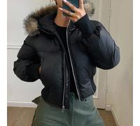 Cappotto imbottito da donna con cappuccio, con bordo in piume, stile europeo aderente, cappotto corto imbottito nero con colletto in pelliccia e vestibilità morbida, giacca invernale nera corta da don