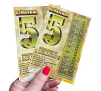 Cappstan UK Vuoi essere la mia ragazza? - Set di 2 biglietti da grattare, proposta di relazione romantica, biglietto a sorpresa, dichiarazione d'amore, regalo per chiedere alla fidanzata