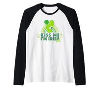 Care Bears Kiss Me I'm Irish-Ish St. Patrick's Day Maglia con Maniche Raglan
