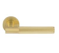 Carlisle Brass Lagos Ulitmate - Confezione da porta con coppia di maniglie, 3 cerniere e un chiavistello da 7,6 cm, in ottone satinato