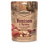 CARNILOVE Raw Freeze-dried Snack Venison and Turkey 60g bocconcini di cervo e tacchino liofilizzati per cani adulti