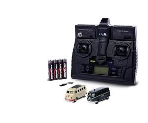 Carson 500504152 1:87 VW T1 Police+ Maltese Combo 2.4GHz LCD - modello pronto per la guida, telecomando a 2,4 GHz con connessione per la ricarica, incluse batterie trasmettitore 4xAAA