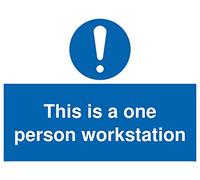 Cartello di sicurezza in plastica con scritta in lingua inglese "This is a one person workstation