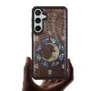 Carveit Cover Compatibile per Galaxy S23 FE Custodia Naturale Legno [Incisione in legno e intarsio di cozze] Antiurto TPU per Samsung S23 FE Case (Noce-Un Enigma Manoscritto)