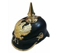 Casco a punta da ufficiale in ottone vintage della prima guerra mondiale...