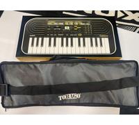 Casio SA-51 Tastiera con 32 Tasti Mini -Black/White con borsa Tobago
