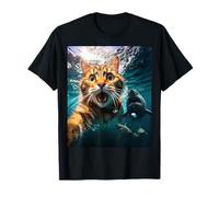 Cat Selfie During Shark Chase Funny Underwater Graphic Maglietta
