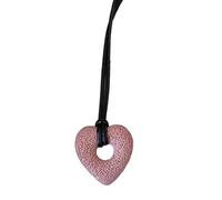 Catena lunga stratificata moderna che evidenzia il piano unico vuoto del cuore e la pietra vulcanica limitata semplice, One Size, come descritto, come descritto