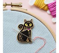 Caterpillar Cross Stitch Needle Minder - Gatto nero per punto croce, cucito, ricamo e ricamo, accessori smaltati e magnetici