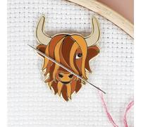 Caterpillar Cross Stitch Needle Minder - Mucca delle Highland per punto croce, cucito, ricamo e ricamo, accessori smaltati e magnetici