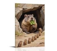 CBWVUWHJW Una marmotta colpisce la testa fuori dalla grotta, tenendo un trifoglio in bocca, seguito da una serie di piccole marmotte decorazione da parete alla moda - poster artistico da appendere e