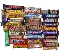 Cesta regalo con 38 barrette di cioccolato "A symphony of sweet indulgence" per tutte le occasioni