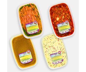 Cesto mix gastronomia piemontese con acciughe in salsa verde, antipasto piemontese, bagna cauda e insalata russa con verdure fresche (Confezione 4 pz. da Kg) - SAG
