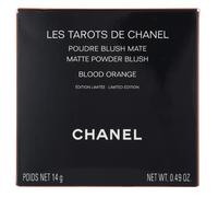 Chanel Les Tarots De Chanel Poudre Blush Mate quindi passa il pennello dai pomelli verso le tempie con tocchi leggeri e verso l’alto. - Intensifica il colore gradualmente con strati sottili fino a rag