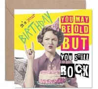 Cheeky Birthday Card - Old but Still Rocking - Donna in stile retrò con torta di compleanno e colori audaci - Sure to Get a Laugh from Mates - 145 mm quadrato, busta inclusa