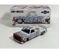 Chevrolet Silverado Dually In Fiamme V2 1:64 Scala Kaido House Mini GT KHMG157