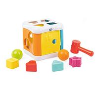 Chicco Cubo Incastra e Martella 2in1 per Bambini, Gioco Forme e Incastri, 4 Formine Colorate, 2 Palline, Martellino, Gioco Educativo per Coordinazione, Cubo Multiattività, 10 Mesi-36 Anni