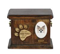 Chihuahua A Pelo Corto I Urna In Legno Con Cane Art-Dog