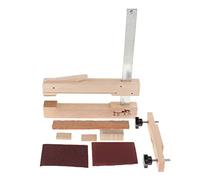 Chitarra classica che fa il morsetto del bordo per la riparazione della chitarra accessorio