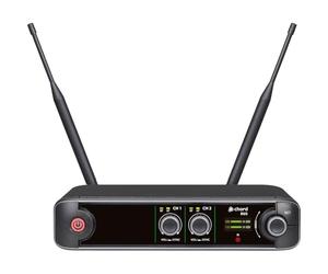 Chord XU-2BP - Sistema microfonico senza fili, doppio ricevitore UHF con 2 Bodypack, microfoni lavalier e auricolari, ideale per presentatori e istruttori di fitness