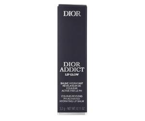 Christian Dior - Dior Addict Lip Glow 3.20 g dal centro verso l’esterno. - Passare una sola volta per un leggero velo di colore; aggiungere ulteriori strati per aumentare l’intensità. - Utilizzare com