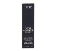 Christian Dior - Dior Addict Lip Glow esfolia delicatamente e tampona per asciugare. - Ruota leggermente lo stick e applica uno strato sottile e uniforme dal centro delle labbra verso l’esterno. - Pre