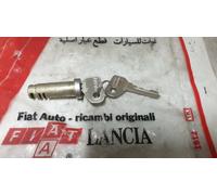 Cilindretto con chiave originale serratura porta per Fiat 125p, FSO. [7374.21]