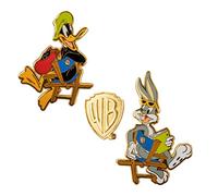 Cinereplicas - Set di 2 spille in metallo Bugs Bunny e Daffy Duck a Hogwarts/Titti e Silvestro/Bugs Bunny e Daffy Duck degli studi Warner Bros ~5cm - Licenza ufficiale