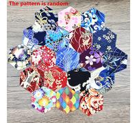 Cinquant'anni di piccoli pezzi di tessuto pretagliati, 3,79 cm (1,51 pollici), con un design esagonale giapponese, per progetti come quilting e scrapbooking