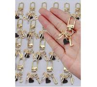 Ciondolo a forma di cuore personalizzato con fiocco 3D, lettera iniziale e messaggio/lettera d'amore in regalo | Portachiavi a forma di cuore | Charm personalizzato per borsa | Regalo, portachiavi, ac