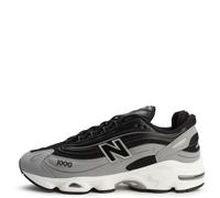 Classic 1000 Uomo Nero-Grigio Camoscio by New Balance, Grigio, 12