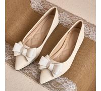 Classiche ballerine a punta in raso nero con fiocco, texture in raso delicata morbida ed elegante, decorazione con fiocco 3D aggiunge un tocco di eleganza gentile, design a punta affina il piede, fode