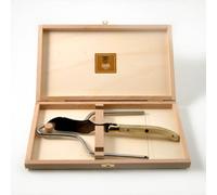 Claude Dozorme -laguiole: set Laguiole in corno per foie-gras (colt.+lira)