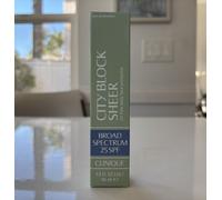 Clinique City Block Sheer Broad Spectrum 25 SPF ~ 1,4 Fl Oz Nuovo In Scatola