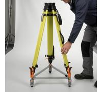 Colcolo Treppiede per Strumenti Topografici con Struttura Stabilizzante in Metallo E Ruote per Trasporto Adatto per Lavori di Rilievo in Spazi Interni