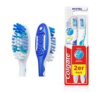 Colgate Spazzolino da denti per la pulizia totale, medio, 2 pezzi - Spazzolino manuale pulisce le superfici dei denti, lingua, guance e fino in profondità negli spazi interdentali, con setole