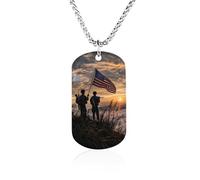 Collana commemorativa con silhouette di soldati con bandiera americana, in acciaio al titanio, rettangolare, con ciondolo a forma di catena