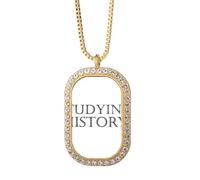 Collana con ciondolo a forma di frase breve che studia la storia dei gioielli dorati con cristalli di diamante