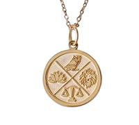 Collana con ciondolo a forma rotonda con simboli cardinali in rilievo, realizzata in argento sterling 925 con placcatura in oro e catena a maglia fine da 45 cm (18"). Ciondolo unisex |LK_EMBO_00674