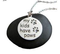 Collana con impronta di zampa in argento sterling 925, i miei figli hanno le zampe 2, due ciondoli con orgoglio per animali domestici incisi, ciondolo con amore per animali, semplice impronta di